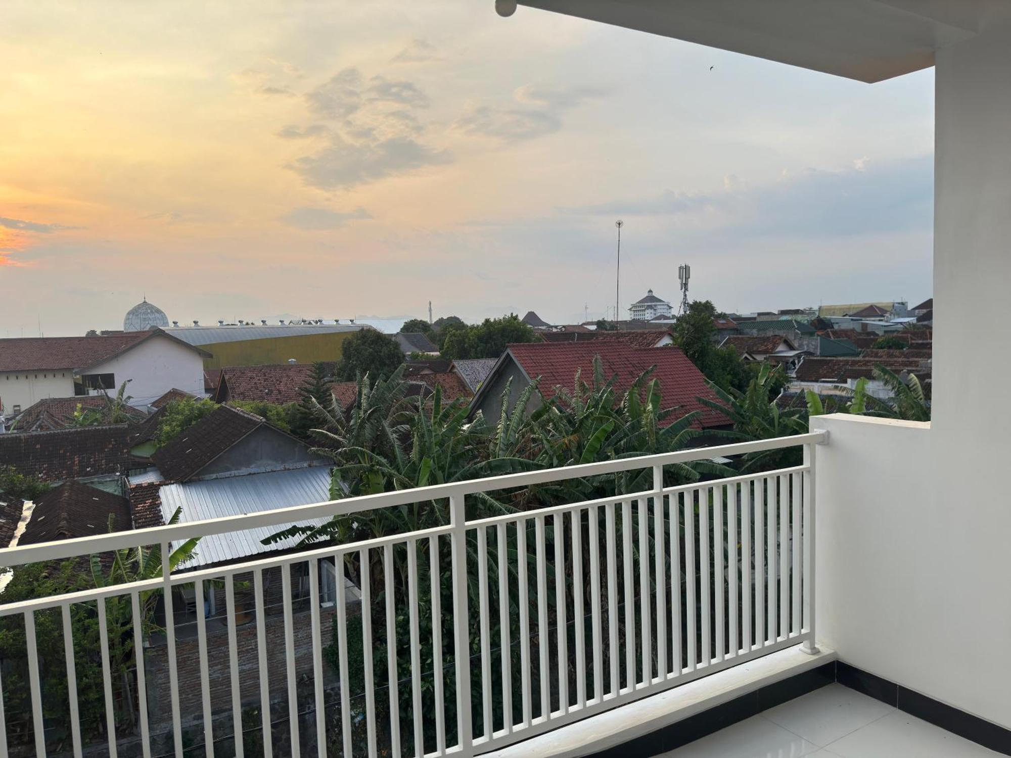 Han Gang Syariah Ponorogo Extérieur photo